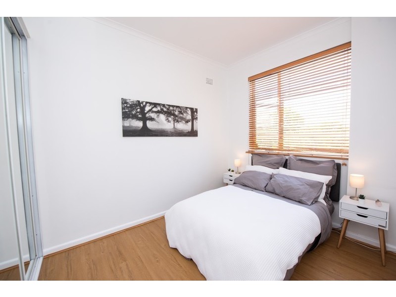 17/18a Ewart Street, Marrickville NSW 2204