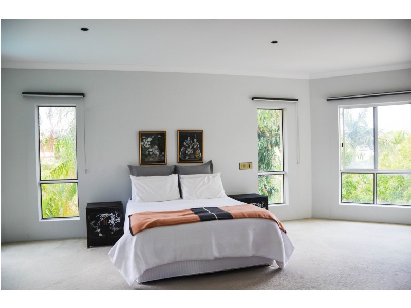 20 Woolner Place, Mount Ommaney QLD 4074