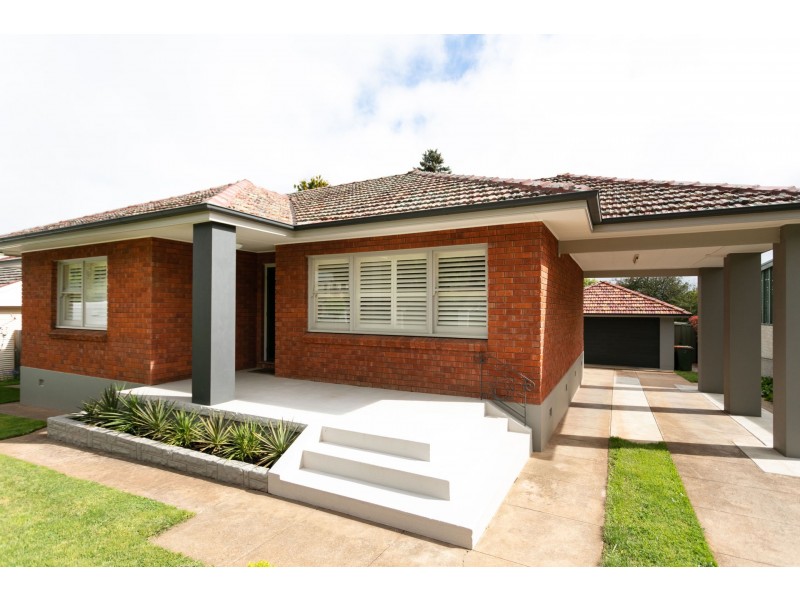 106 Coronation Drive, Orange NSW 2800