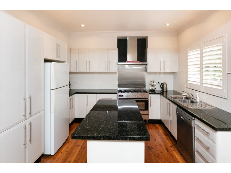 106 Coronation Drive, Orange NSW 2800