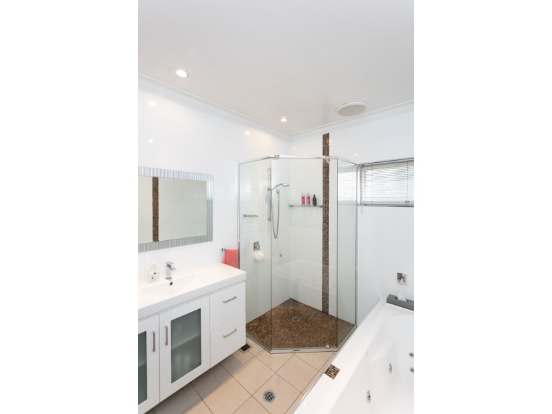 106 Coronation Drive, Orange NSW 2800