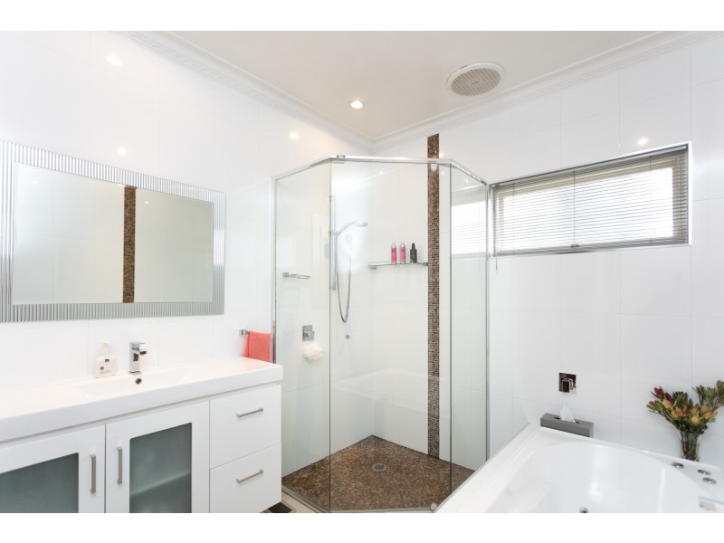 106 Coronation Drive, Orange NSW 2800