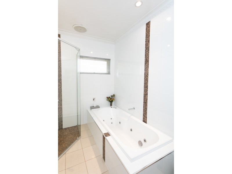 106 Coronation Drive, Orange NSW 2800