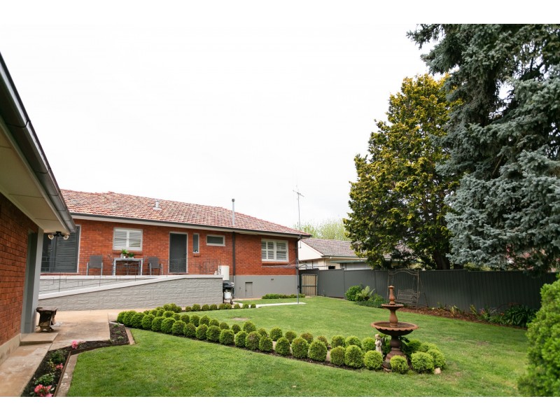 106 Coronation Drive, Orange NSW 2800