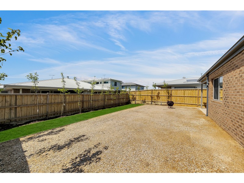 7 Scott Avenue, Torquay VIC 3228