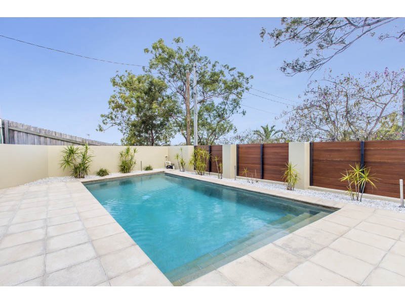 9 Vista Street, Bardon QLD 4065