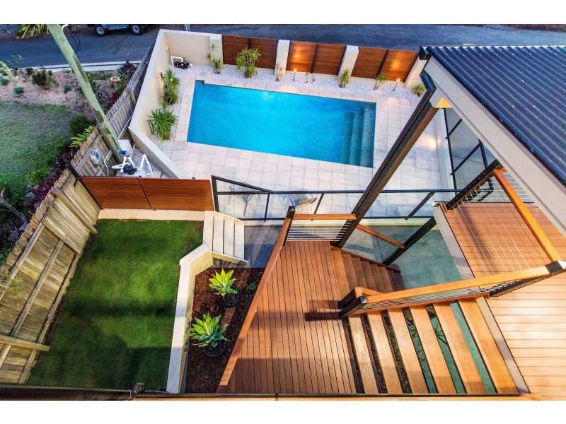 9 Vista Street, Bardon QLD 4065