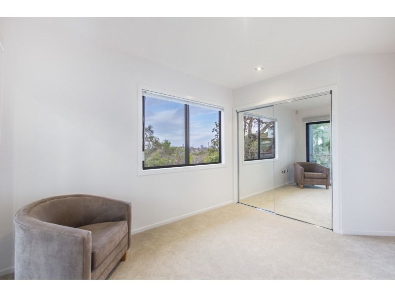 9 Vista Street, Bardon QLD 4065