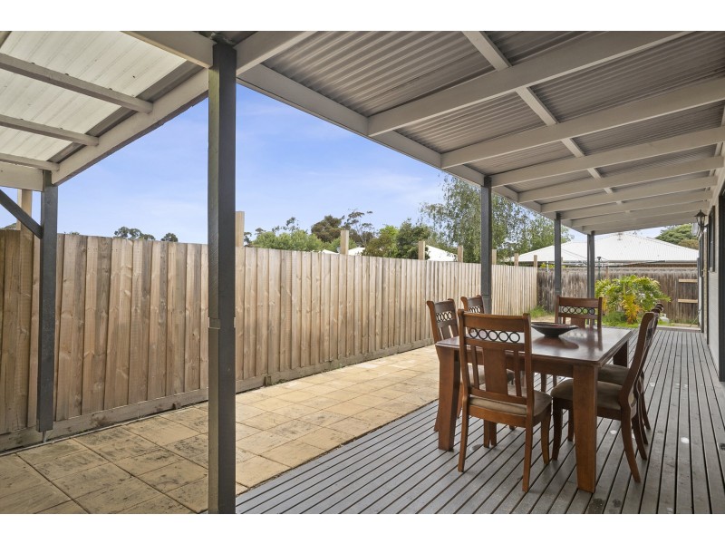 2/73 Lorimer Street, Crib Point VIC 3919