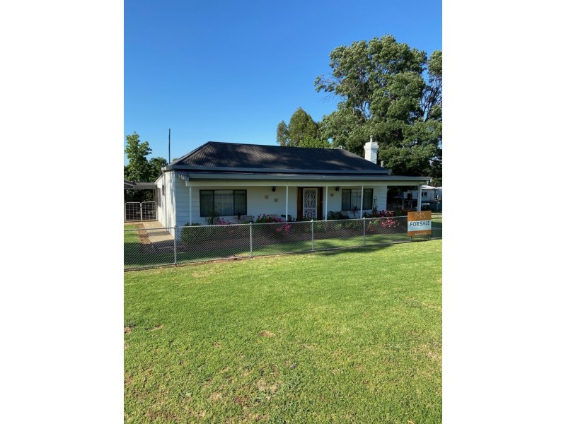 75 – 77 Belmore Street, Woodstock NSW 2793