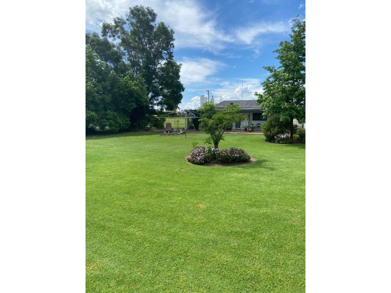 75 – 77 Belmore Street, Woodstock NSW 2793