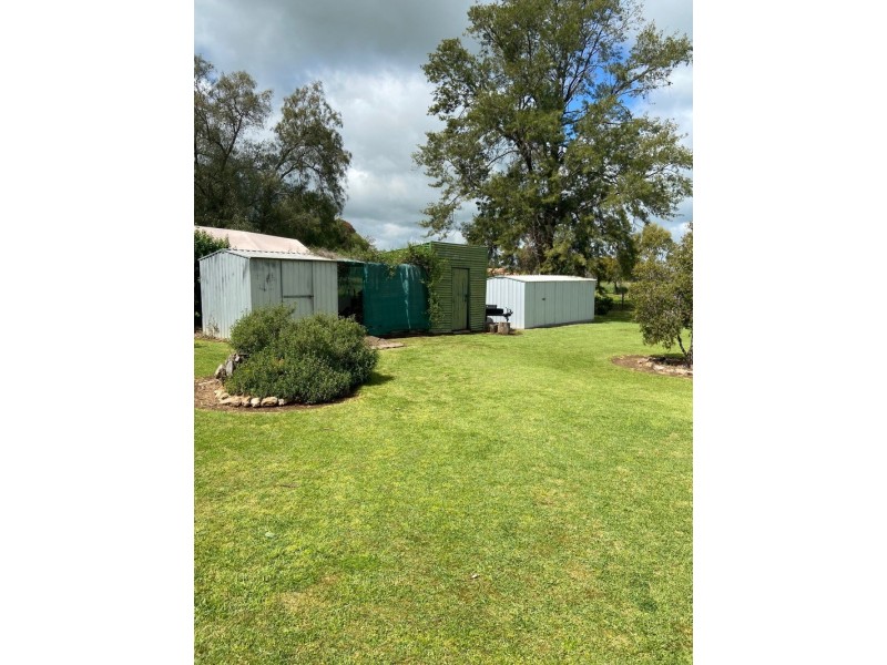 75 – 77 Belmore Street, Woodstock NSW 2793