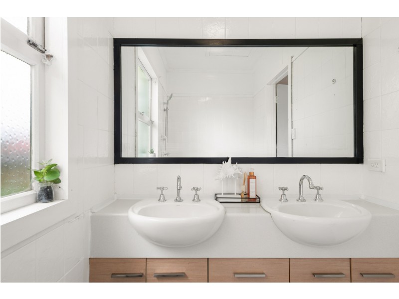 3 Sicklefield Rd, Enoggera QLD 4051