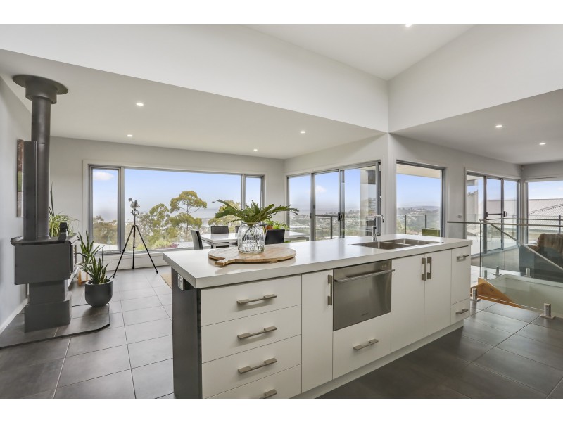 28 The Crest, Merimbula NSW 2548