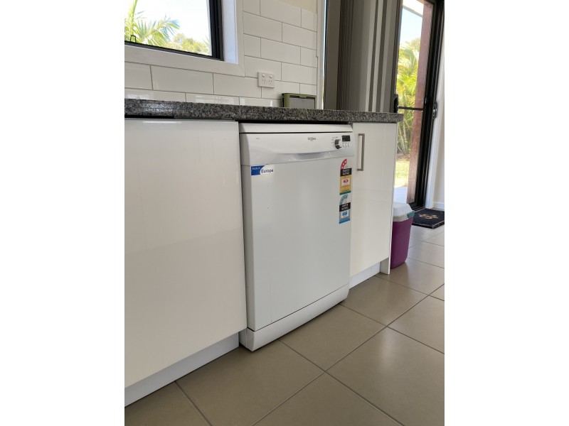 2 Jacaranda Ave, Bogangar NSW 2488