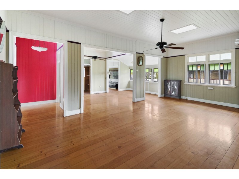 54 Kent Road, Wooloowin QLD 4030