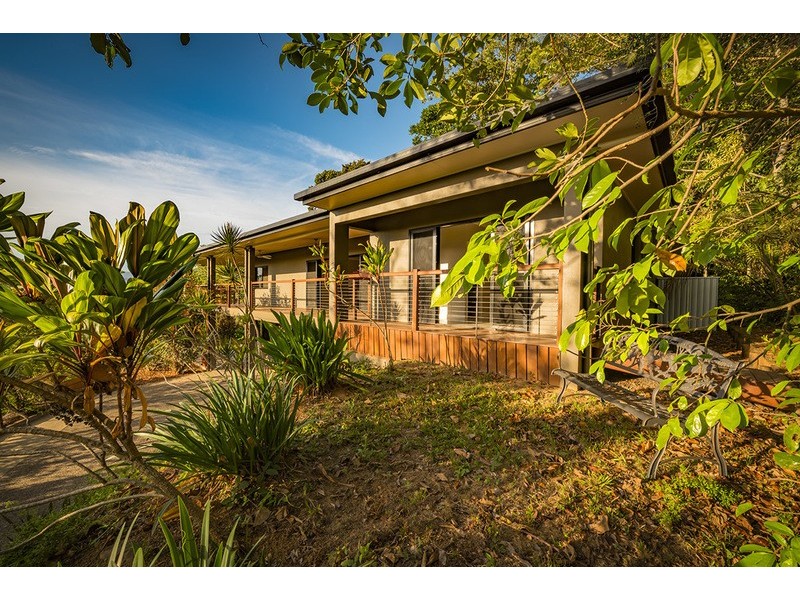 45-47 Fig Tree Drive, Caravonica QLD 4878