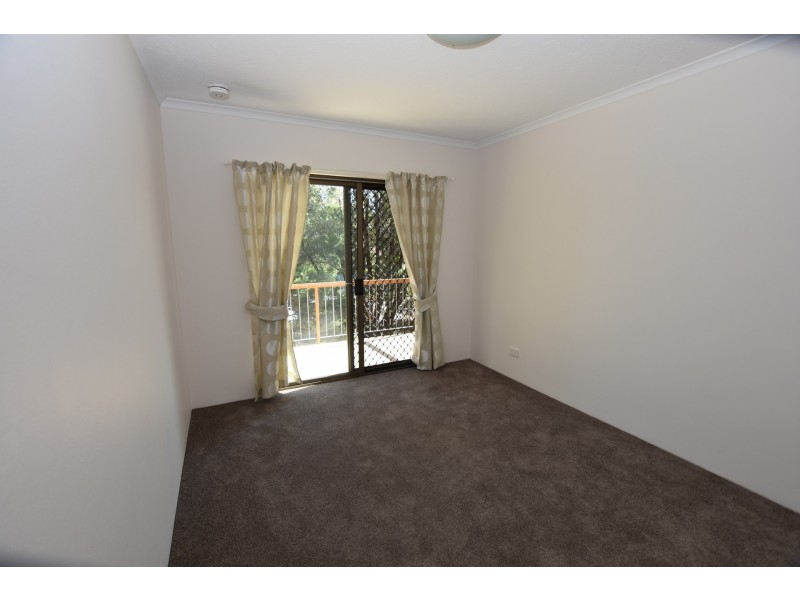 1/28 Lake St, Yeronga QLD 4104