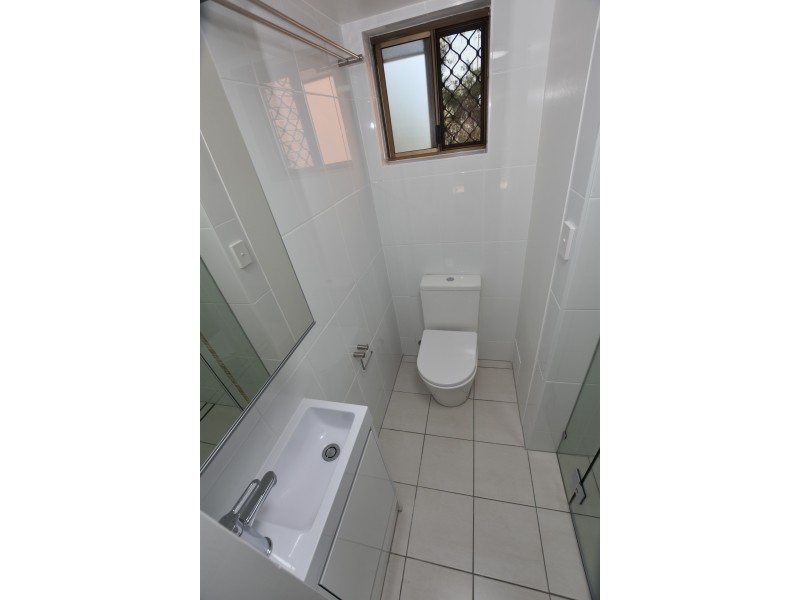 1/28 Lake St, Yeronga QLD 4104
