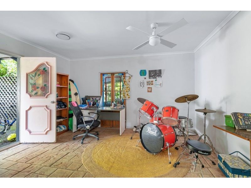 9 Edward Street, Point Arkwright QLD 4573