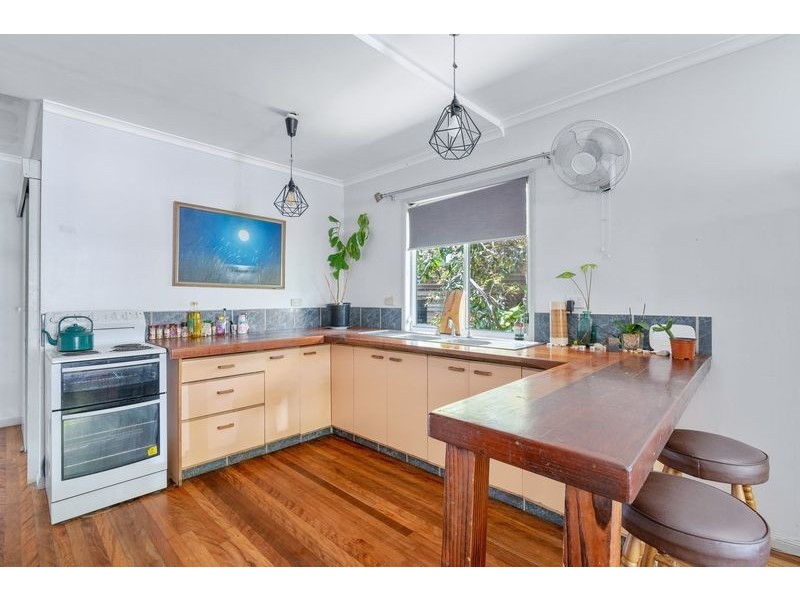 9 Edward Street, Point Arkwright QLD 4573