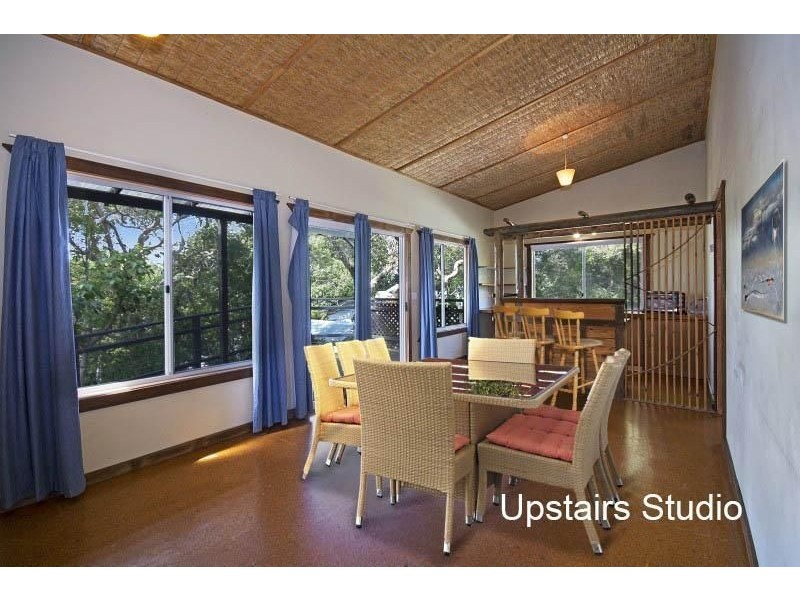 9 Edward Street, Point Arkwright QLD 4573