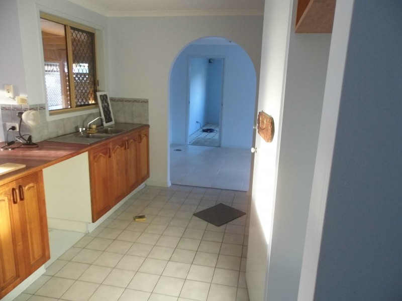 100 Murphy Street, Point Vernon QLD 4655