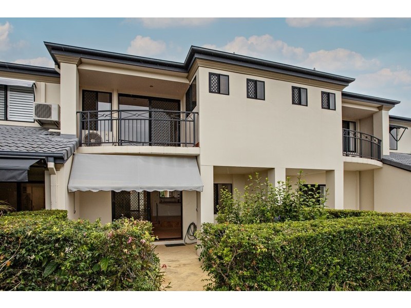 10/2 Bronberg Court, Southport QLD 4215