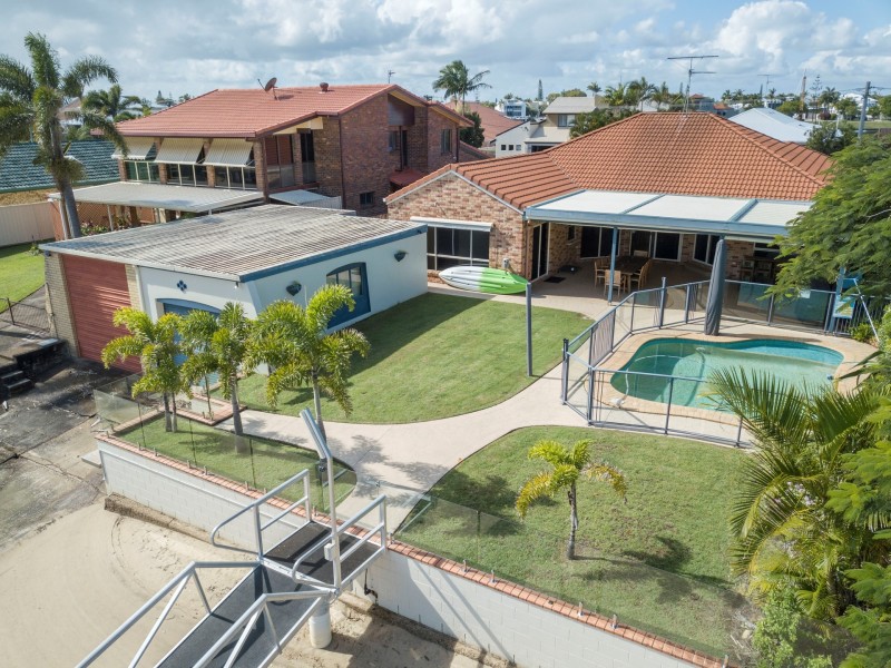 8 Carwoola Crescent, Mooloolaba QLD 4557