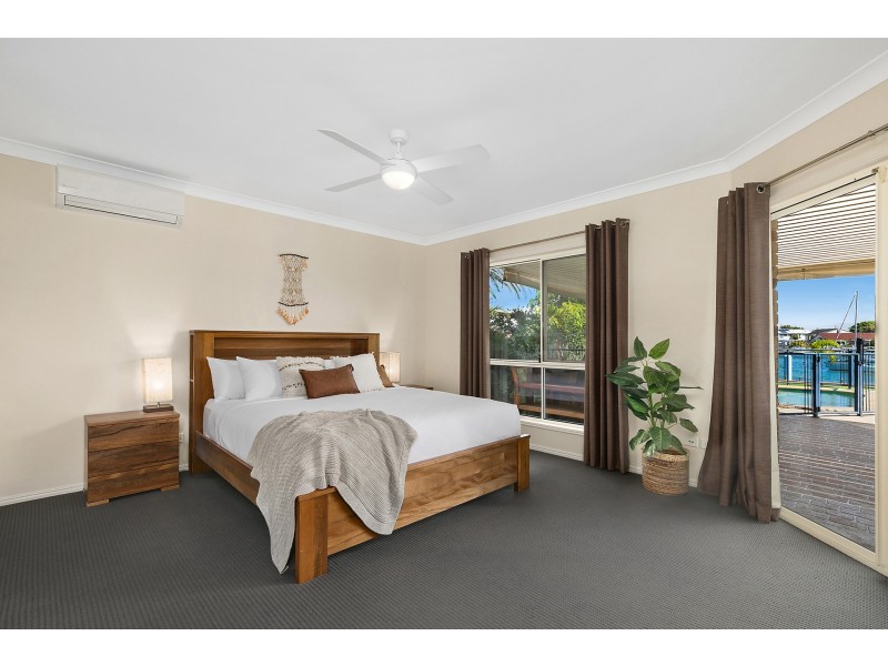 8 Carwoola Crescent, Mooloolaba QLD 4557