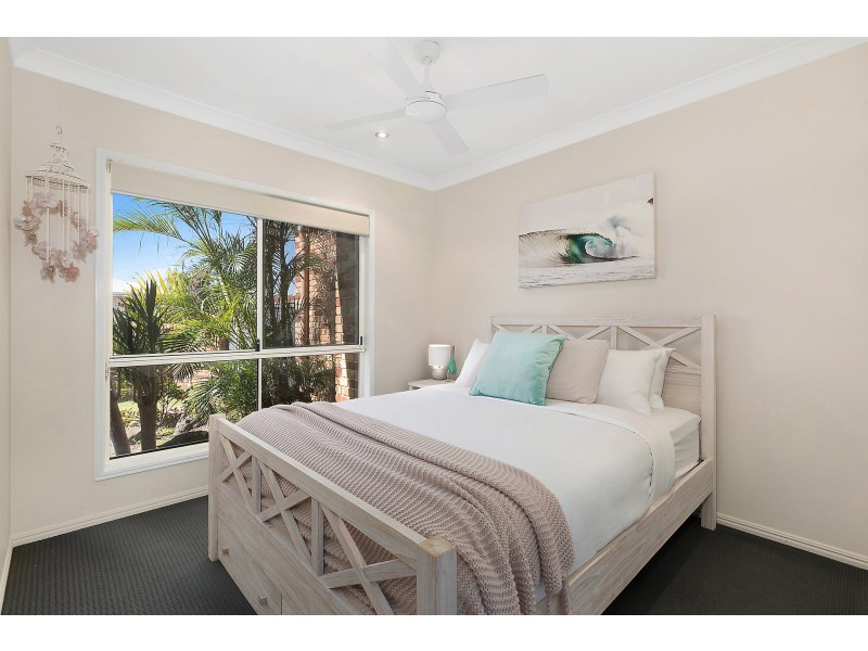 8 Carwoola Crescent, Mooloolaba QLD 4557