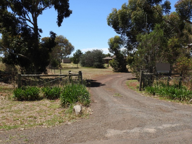 115 Agars Rd, Balliang East VIC 3340