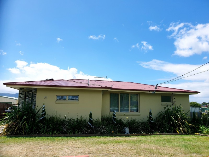 27 Adelphi Road, Claremont TAS 7011