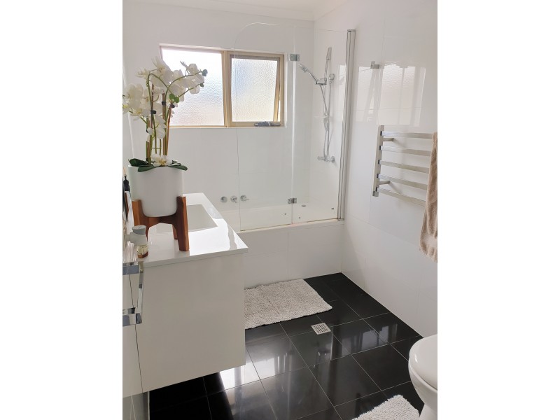 27 Adelphi Road, Claremont TAS 7011