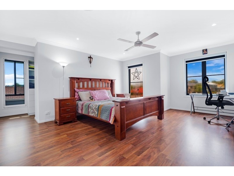 219 WECKER ROAD, Mansfield QLD 4122