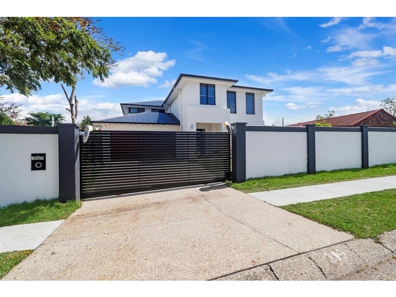 219 WECKER ROAD, Mansfield QLD 4122