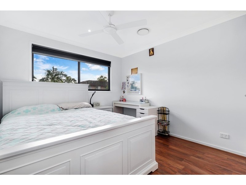 219 WECKER ROAD, Mansfield QLD 4122