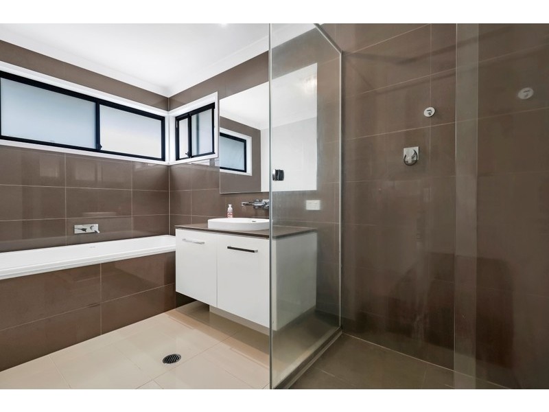 219 WECKER ROAD, Mansfield QLD 4122