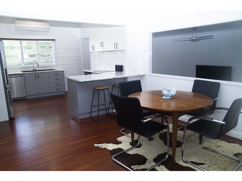 3 Bell St, Point Vernon QLD 4655