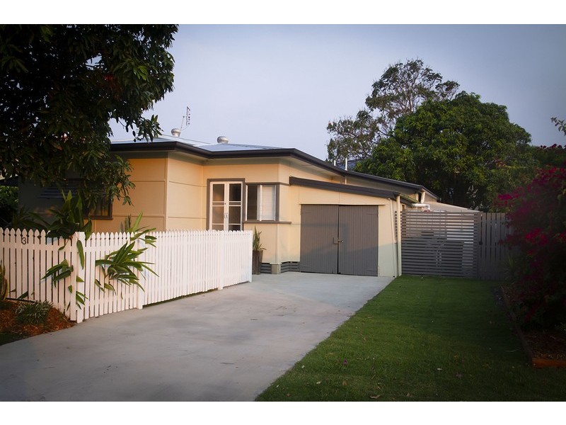 3 Bell St, Point Vernon QLD 4655