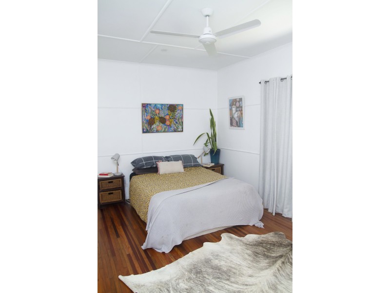 3 Bell St, Point Vernon QLD 4655