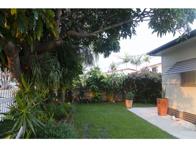 3 Bell St, Point Vernon QLD 4655