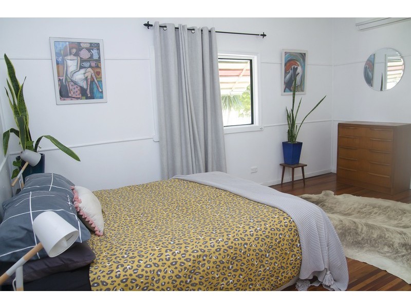 3 Bell St, Point Vernon QLD 4655