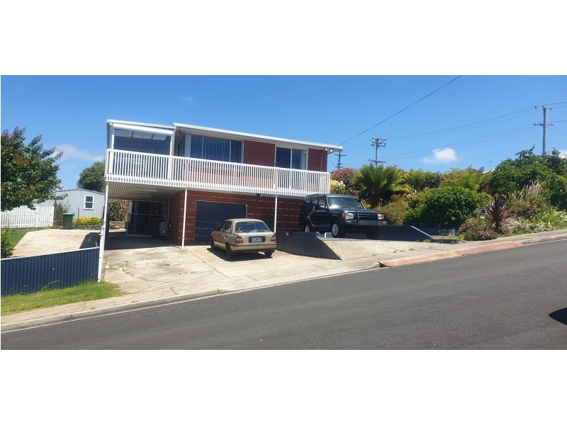 25 Clarke Street, Ulverstone TAS 7315