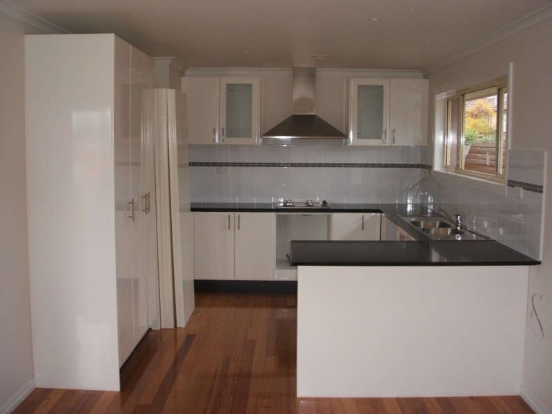 2/32 Helene St, Bulleen VIC 3105
