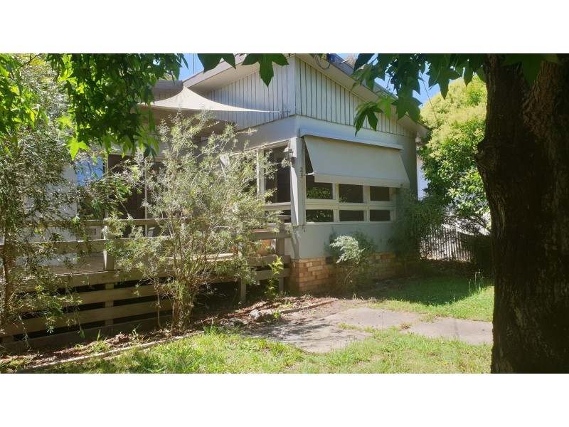 23 Lightfoot Avenue, Mount Pleasant VIC 3350
