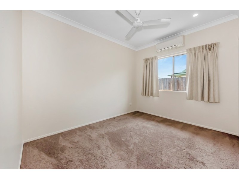 8 Blackmur Street, Marian QLD 4753