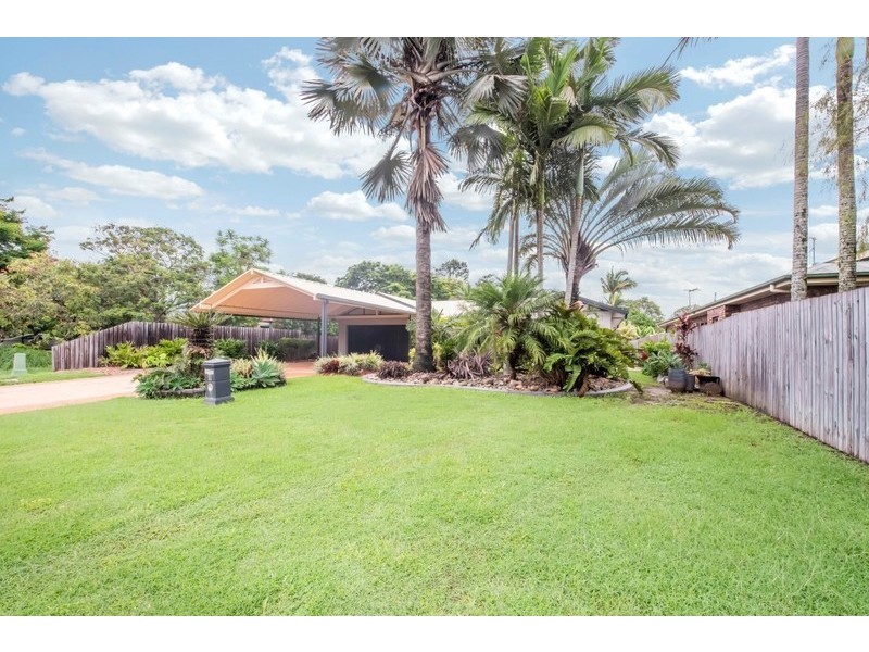 8 Blackmur Street, Marian QLD 4753