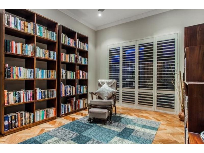 82 Egham Road, Lathlain WA 6100