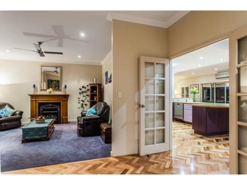 82 Egham Road, Lathlain WA 6100